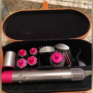 SOLD Dyson Airwrap - Used Once